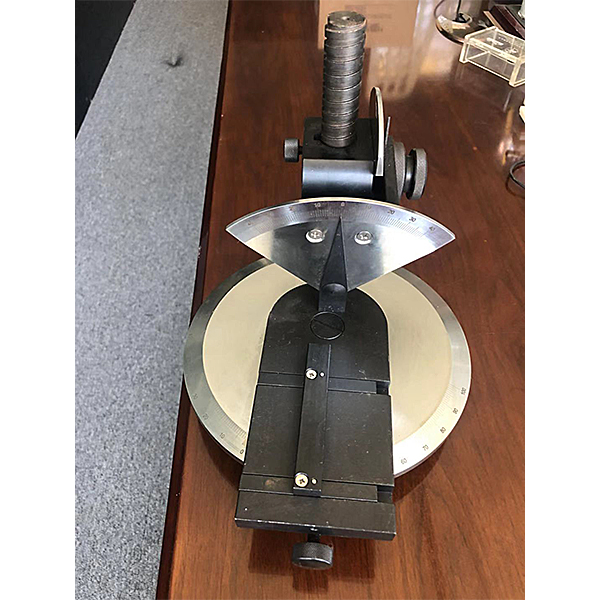 掌握核心技能,成为电工行业精英:电工实训台的价值(图1) 掌握核心技能,成为电工行业精英:电工实训台的价值(图1)